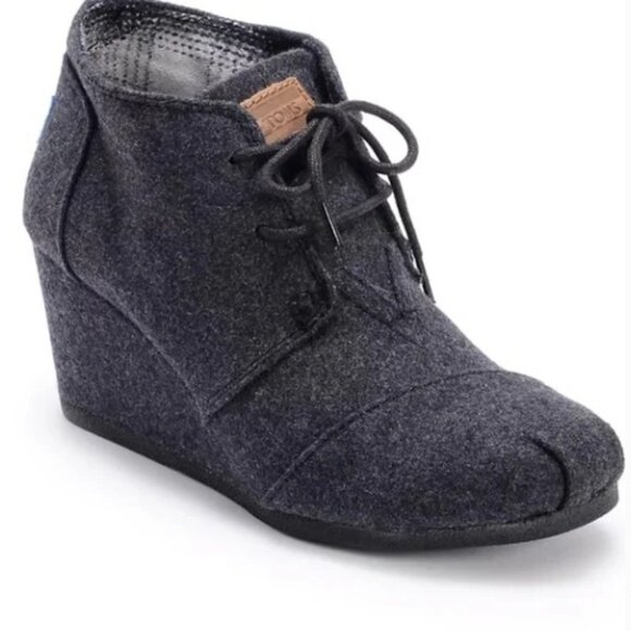 TOMS Dark Grey Wool Flannel Wedge Desert Booties - Picture 1 of 7